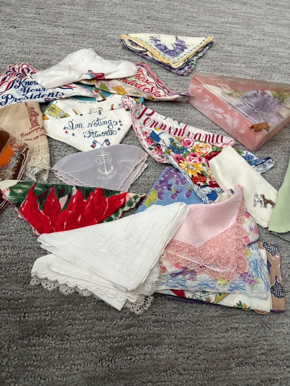 VINTAGE HANKIE  COLLECTION